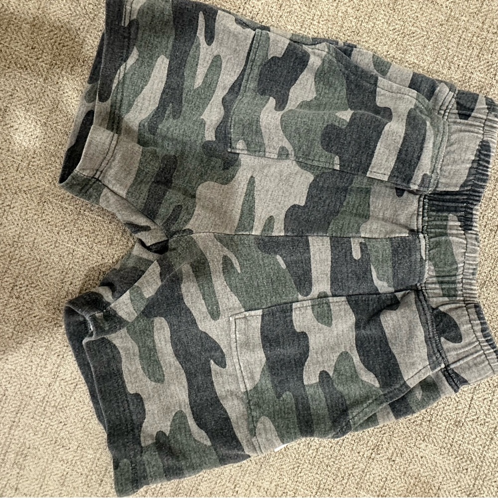 Little sleepies Camouflage Pull-On Shorts great condition 3T